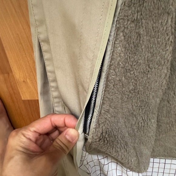 Vintage London Fog waterproof coat w/detachable fleece liner & hood. Size 6p - Picture 3 of 8